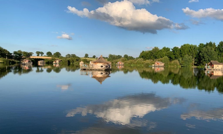Village Flottant di Pressac